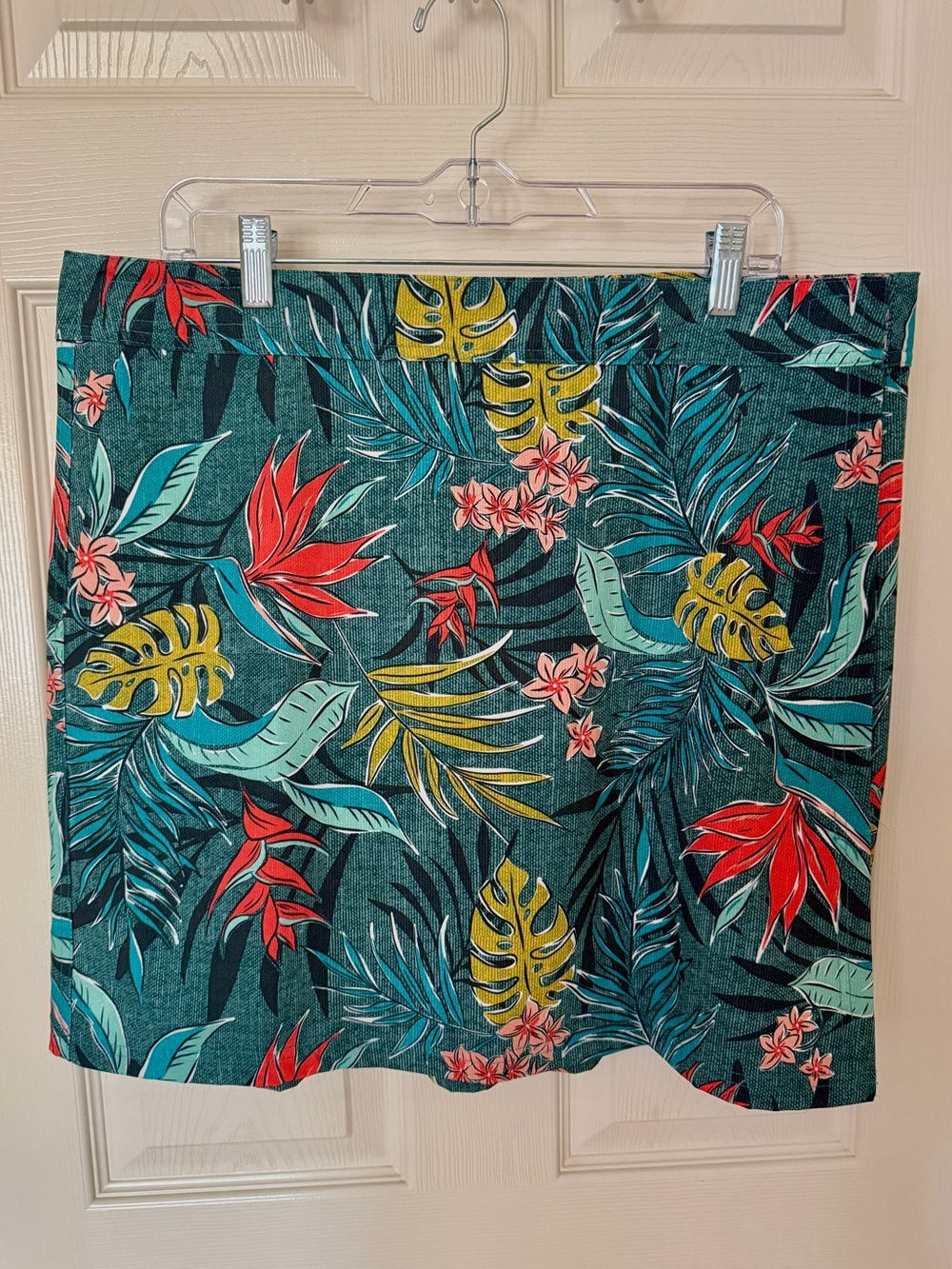 RIPSKIRT HAWAII Tropical Print size XL in length 2